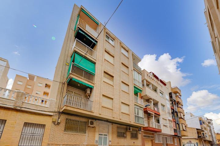 GRAN ÁTICO EN TORREVIEJA, 3 HAB, 1 BAÑO photo 0