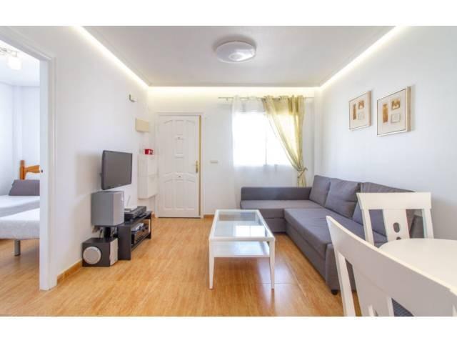 GRAN BUNGALOW EN ORIHUELA COSTA, 2 HAB, 1 BAÑOS photo 0