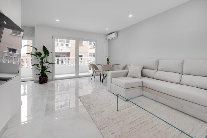 GRAN APARTAMENTO EN TORREVIEJA, 3 HAB, 2 BAÑOS photo 0