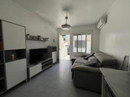 GRAN BUNGALOW EN TORREVIEJA, 1 HAB, 1 BAÑO photo 0