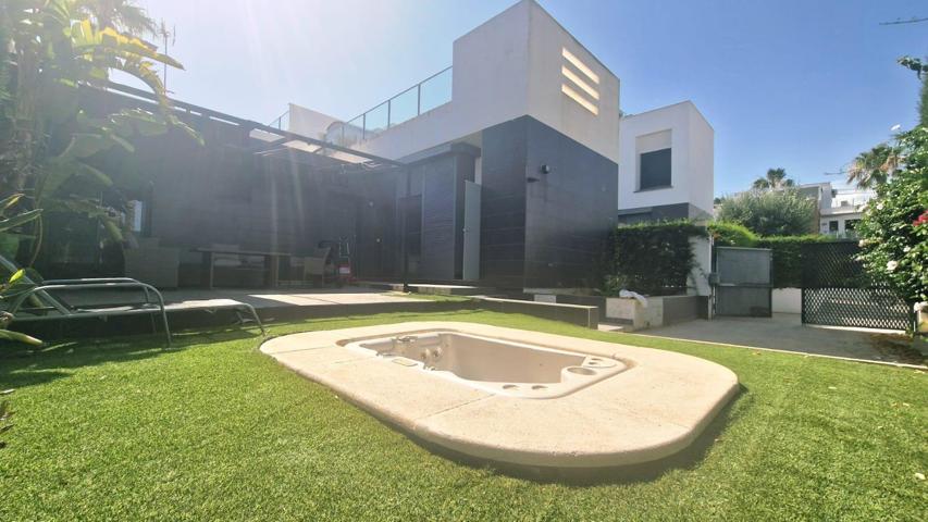 GRAN CHALET EN ALGORFA, 2 HAB, 2 BAÑOS photo 0