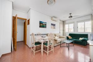 GRAN APARTAMENTO EN TORREVIEJA, 3 HAB, 1 BAÑO photo 0