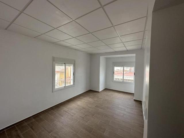 GRAN APARTAMENTO REFORMADO EN ALMORADI, 3 HAB, 1 BAÑO photo 0