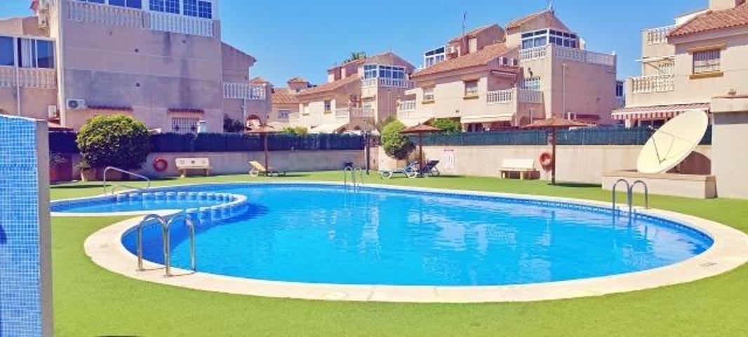 GRAN DÚPLEX EN TORREVIEJA, 2 HAB, 1 BAÑO, 1 ASEO photo 0