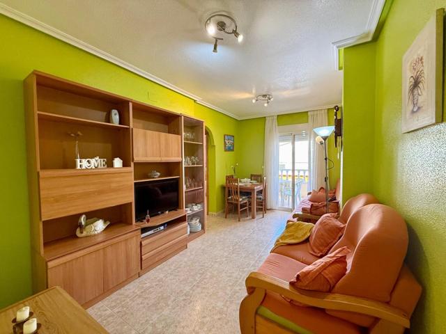 GRAN APARTAMENTO EN TORREVIEJA, 2 HAB, 1 BAÑO photo 0