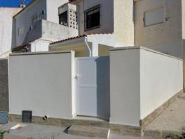 GRAN APARTAMENTO EN TORREVIEJA, 2 HAB, 1 BAÑO photo 0