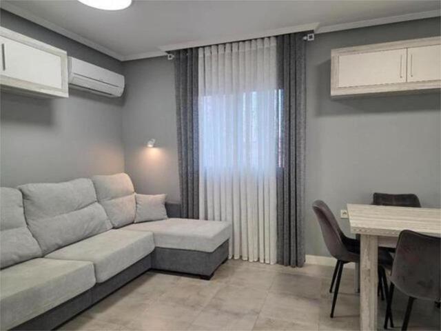 GRAN APARTAMENTO EN TORREVIEJA, 1 HAB, 1 BAÑO photo 0