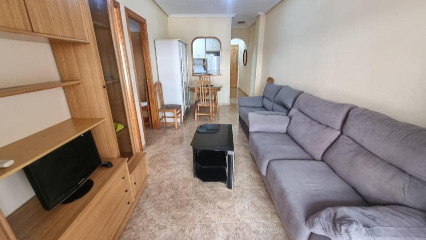 GRAN APARTAMENTO EN TORREVIEJA, 2 HAB, 1 BAÑO photo 0