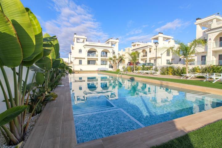 GRAN ÁTICO DE LUJO EN CIUDAD QUESADA, 2 HAB, 2 BAÑOS photo 0