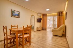 GRAN APARTAMENTO EN TORREVIEJA, 2 HAB, 1 BAÑO photo 0