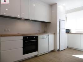 AMPLIA VIVIENDA DE 3 DORMITORIOS Y 2 BAÑOS JUNTO A PASEO ZORRILLA photo 0
