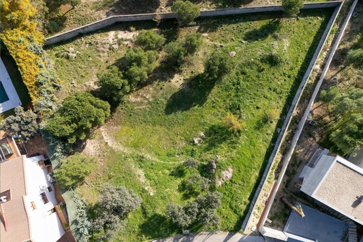 Terreno Urbanizable En venta en El Monte, Torrelodones photo 0