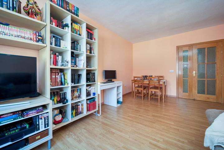 Piso En venta en Puerta De Murcia - Colegios, Ocaña photo 0