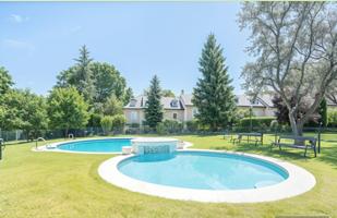 Unifamiliar Pareada En venta en Urb. Este - Montepríncipe, Boadilla Del Monte photo 0