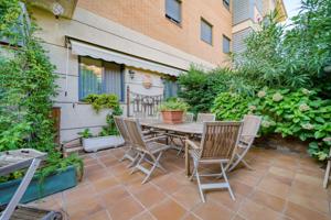 Planta Baja En venta en Somosaguas, Pozuelo De Alarcon photo 0