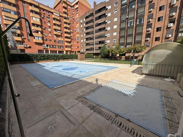 Piso En venta en Costillares, Madrid photo 0