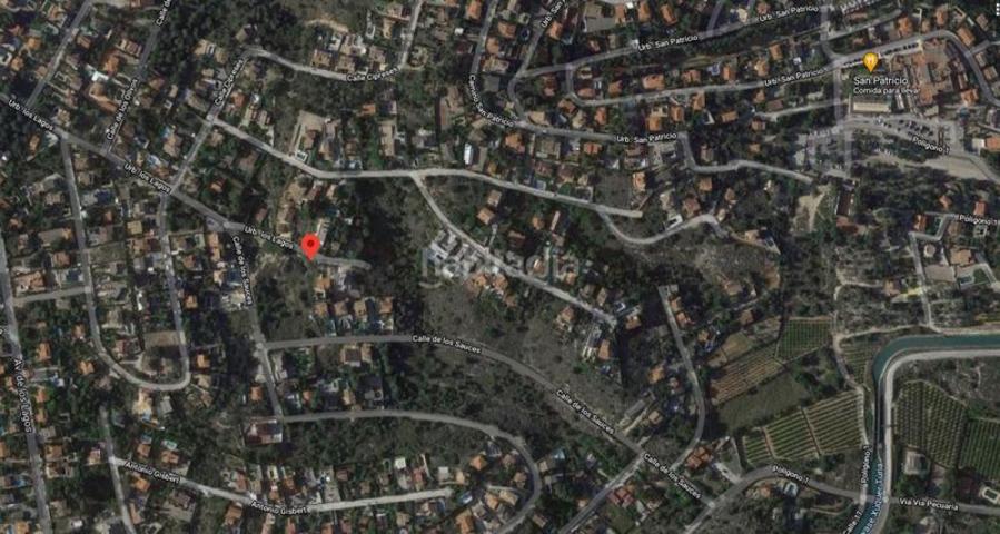 PARCELA EN URBANIZACIÓN LOS LAGOS photo 0