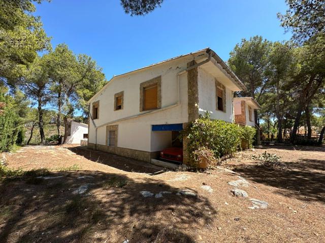 CHALET EN CARLET. PI DE LA CABRA CON LUZ Y AGUA. photo 0