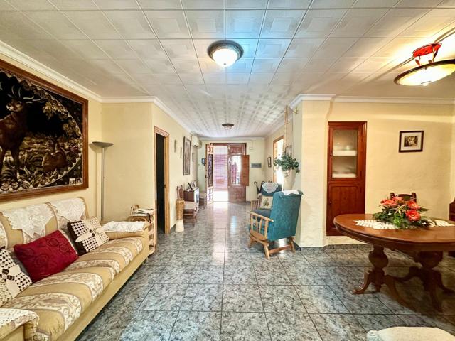 ¡Gran oportunidad en Alberic! 🏡 photo 0