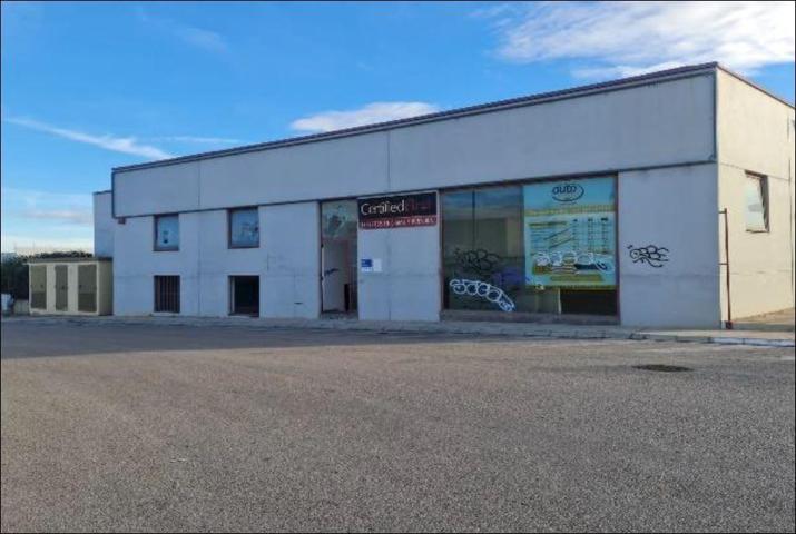 Nave Industrial en Alzira photo 0