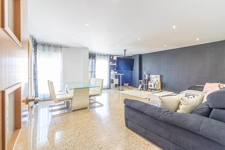 PISO A LA VENTA EN CARLET photo 0