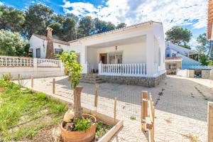 Chalet exclusivo en El Vedat – Zona Colegios | Reformado en 2021, listo para entrar a vivir ✨🏡 photo 0