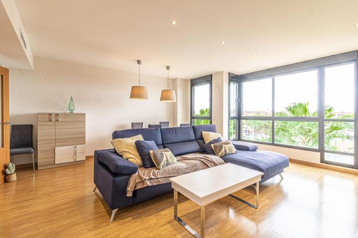 Ático exclusivo en Carlet con terraza, vistas despejadas y todo el confort que buscas photo 0