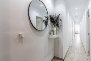 Piso reformado con garaje, trastero y piscina en Guadassuar photo 0