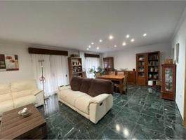 Tu nuevo hogar en el corazón de Llombai — Espacio, luz y tranquilidad en una vivienda única photo 0