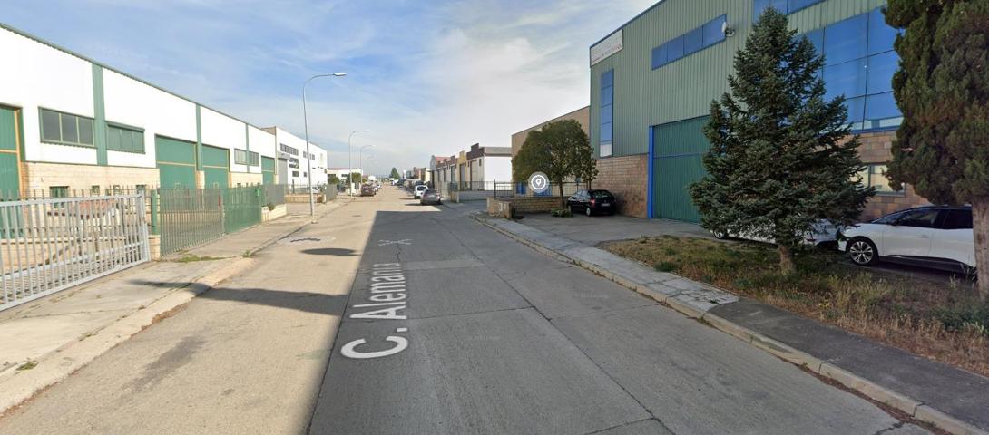 SE ALQUILA NAVE EN VILLAMURIEL DE CERRATO photo 0