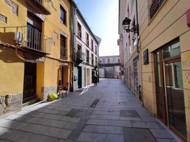 DISPONIBLE 100M2 PARA REALIZAR TRASTEROS EN PALENCIA photo 0