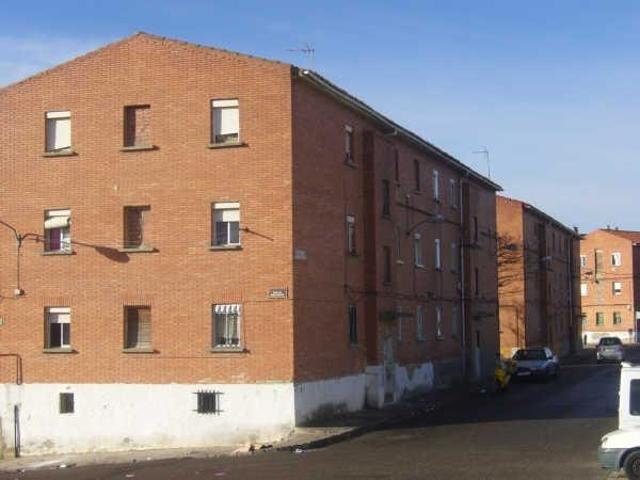 DISPONIBLE A LA VENTA VIVIENDA PARA REFORMAR EN PALENCIA photo 0