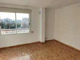 DISPONIBLE A LA VENTA PISO EN PALENCIA photo 0