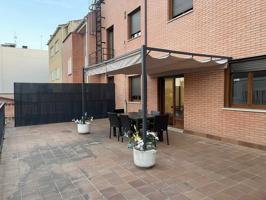 SE ALQUILA INMUEBLE EN PALENCIA CENTRO photo 0