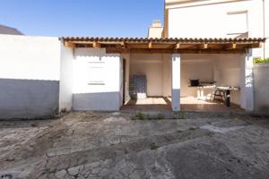 ¡Oportunidad en Mojados! Casa de pueblo para reformar con muchas posibilidades. photo 0