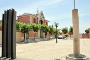 ¡Oportunidad Única en Villaverde de Medina! Parcela en venta!! photo 0