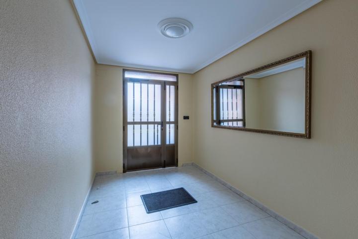 Piso muy luminoso en Pedrajas de San Esteban photo 0