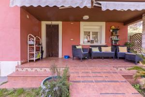 VIVIENDA Y RESIDENCIA CANINA photo 0