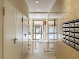 Piso en calle Oasis photo 0