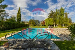 Espectacular chalet con piscina y un gran jardín en Villanubla photo 0