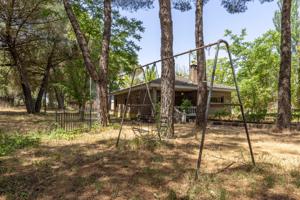 Un nuevo chalet familiar con terraza, chimenea y gran parcela photo 0