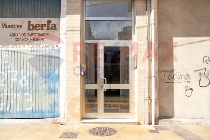 PISO REFORMADO EN AMADOR DE LOS RIOS TORRELAVEGA photo 0