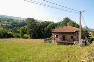 CASA CON TERRENO EDIFICABLE EN LUENA photo 0