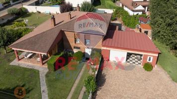 Espectacular Chalet independiente en el Coto del Cardiel photo 0