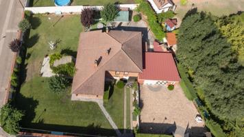 Espectacular Chalet independiente en el Coto del Cardiel photo 0