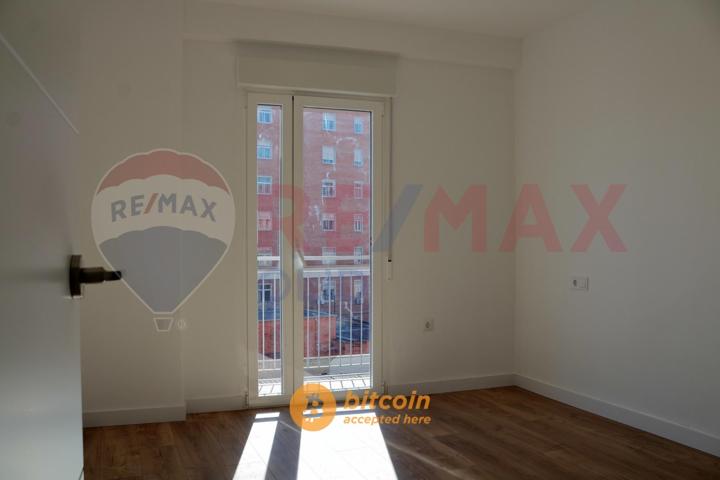 ESTUPENDO PISO DE 4 HABITACIONES RECIÉN REFORMADO EN EL CENTRO photo 0