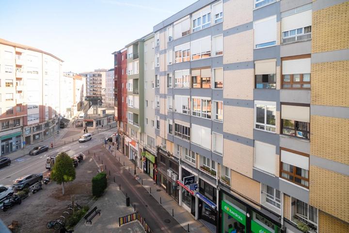 PISO CON ASCENSOR CALLE MÁRTIRES, TORRELAVEGA photo 0