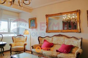 Piso en alquiler: amplio y luminoso ubicado en el Corazón de Valladolid!! photo 0