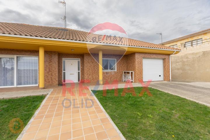 Finca urbanizable en Revellinos (a 15 minutos de Benavente) photo 0