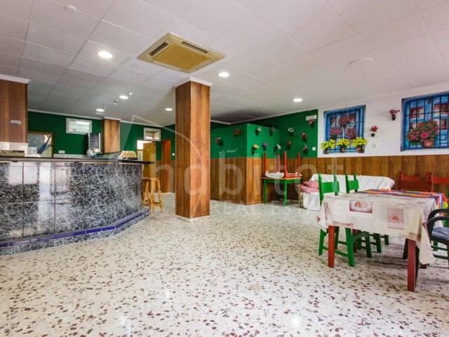 Local En venta en Torrevieja photo 0